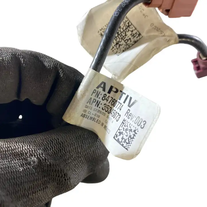 Chevrolet Traverse (2017 - )  8418989 Проводка панели