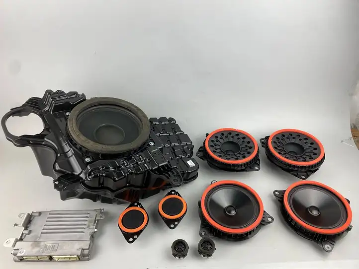 Toyota RAV 4 (XA50) (2018 - ) 8615042070 Комплект аудиосистемы — фото 1