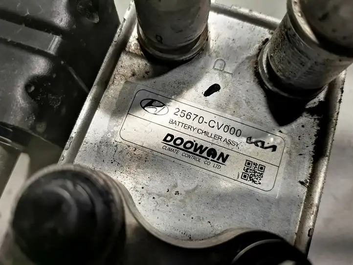 Kia EV6 (2021 - )  25670CV000 Вентилятор гибридного / электрического автомобиля