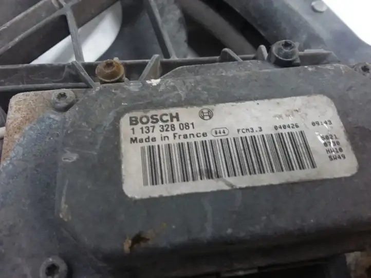 Volvo V50 (2004 - 2008) 0130303929 Электровентилятор радиатора — фото 4