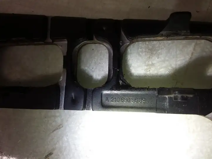 Mercedes-Benz E W210 (1995 - 2002) A2106808639 Рамка рычага КПП — фото 2
