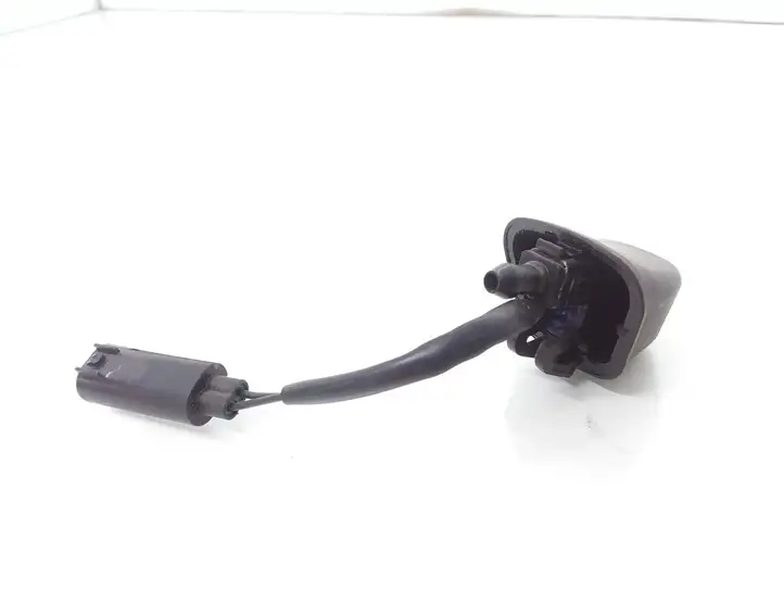 BMW 3 E92 E93 (2005 - 2014) 8365385 Форсунка омывателя лобового стекла — фото 2