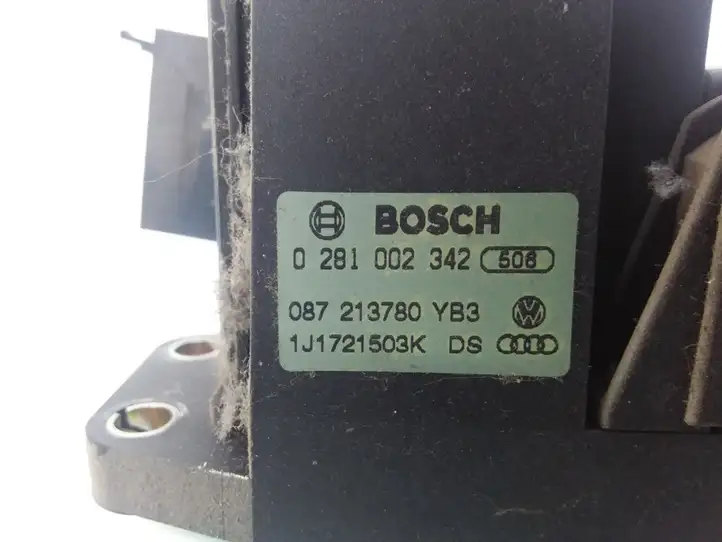 Volkswagen Bora (1998 - 2005) 1J1721503K Педаль акселератора — фото 4