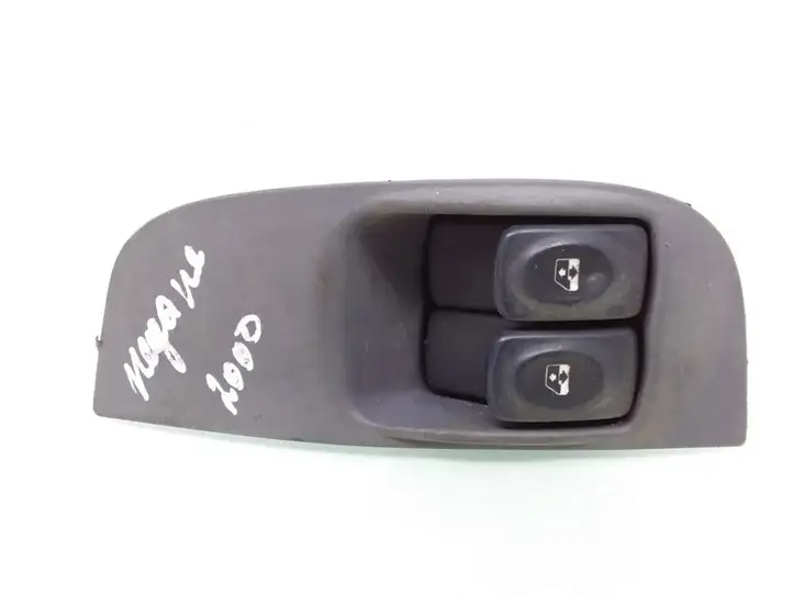 Renault Megane I (1995 - 2002) 7700429069 Блок кнопок стеклоподъемников — фото 1