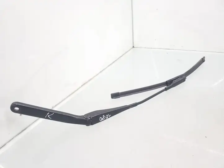BMW 1 E81 E87 (2004 - 2011) 7169971 Рычаг стеклоочистителя — фото 1