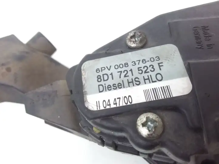 Audi A4 S4 B5 8D (1999 - 2001) 8D1721523F Педаль акселератора — фото 3