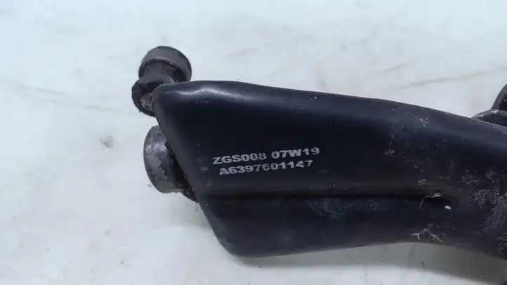 Mercedes-Benz Vito Viano W639 (2003 - 2010) A6397601147 Средняя направляющая ролика раздвижной двери — фото 3