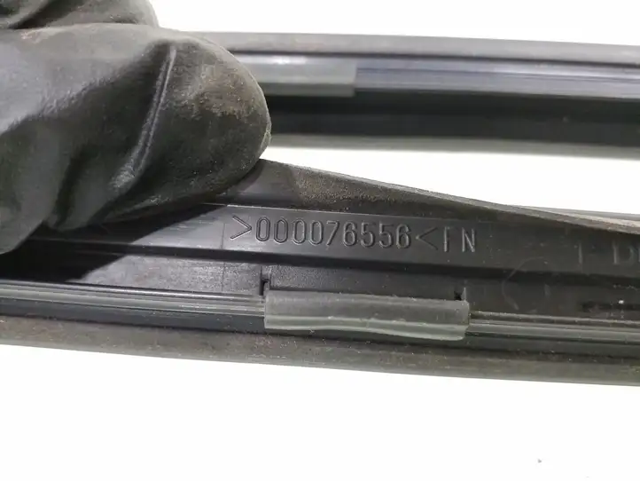 Opel Vectra C (2002 - 2005) 000076556 Накладка стоек лобового стекла — фото 5