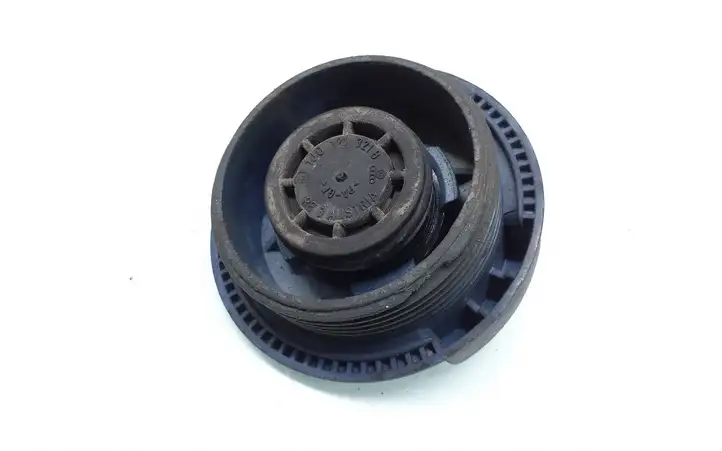 Skoda Octavia Mk1 (1U) (1996 - 2004) 1J0121321B Крышка расширительного бачка — фото 2