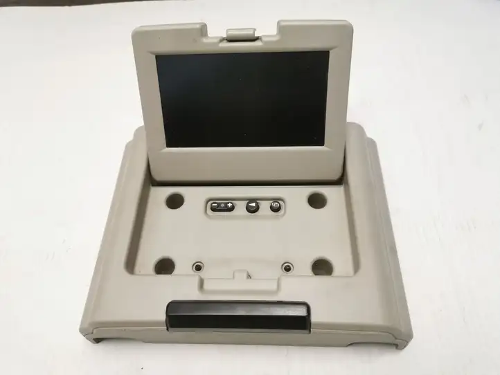 Chrysler Voyager (2004 - 2007) RS200 Дисплей — фото 1