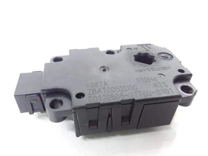 Audi A6 C7 (2011 - 2014) ZBAT0052D00 Двигатель задвижки потока воздуха — фото 3