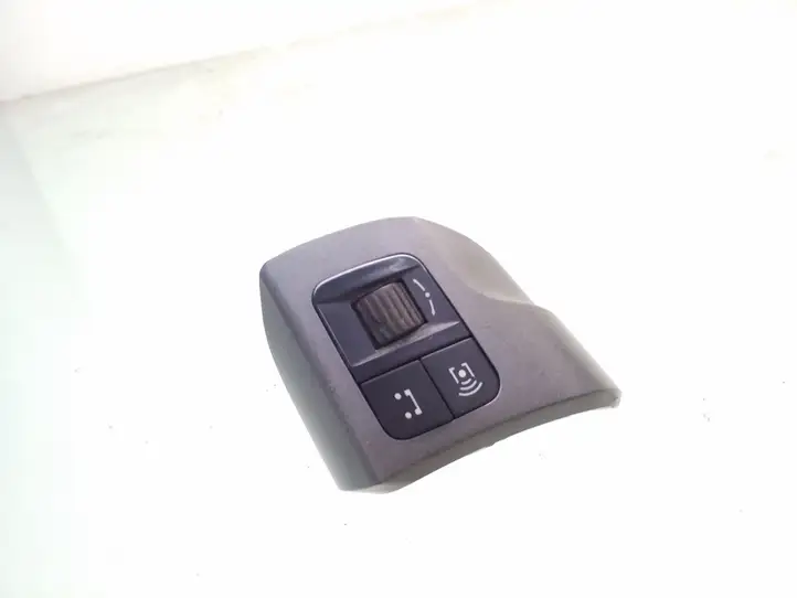 Opel Astra H (2004 - 2009) 13126750 Кнопки на рулевом колесе — фото 1
