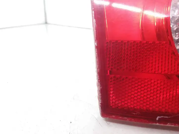 Volkswagen PASSAT B6 (2005 - 2010) 3C9945093 Задний фонарь в крышке багажника — фото 3