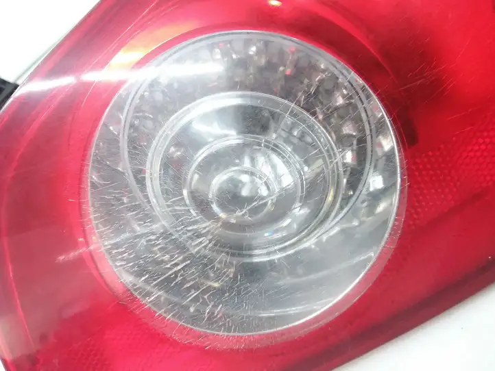 Volkswagen PASSAT B6 (2005 - 2010) 3C9945094 Задний фонарь в крышке багажника — фото 4