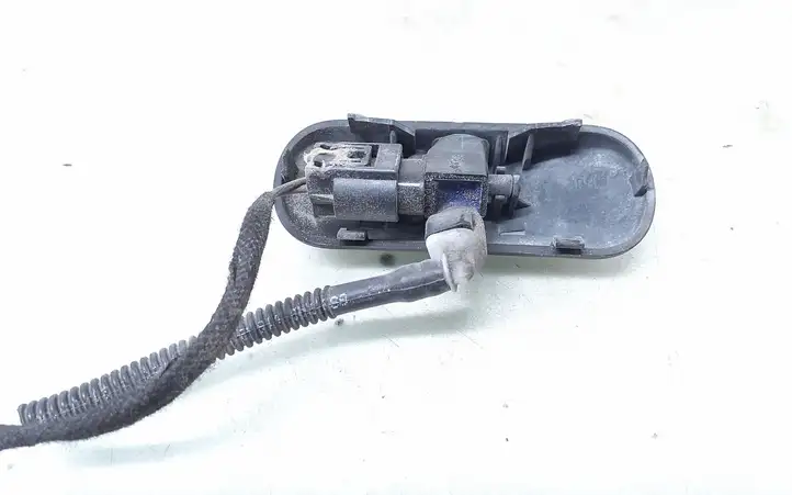 Volkswagen Golf V (2003 - 2009) 5M0955986C Форсунка омывателя лобового стекла — фото 3