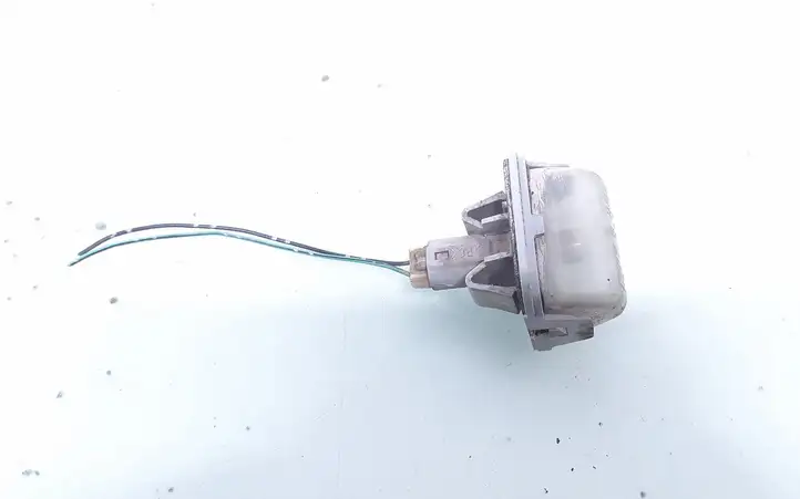 Mazda 6 (2002 - 2005) 13061971 Подсветка номера — фото 4
