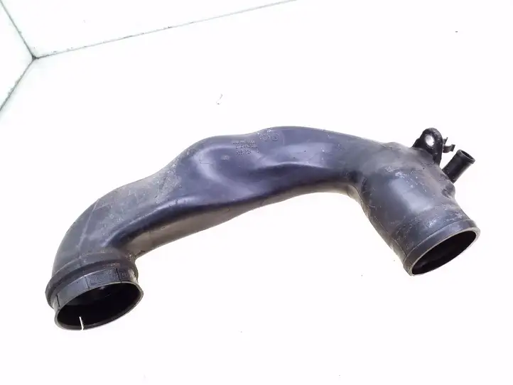 Opel Astra H (2004 - 2009) 8980055582 Трубка подачи воздуха — фото 1