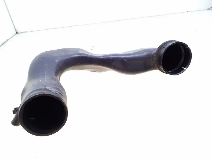 Opel Astra H (2004 - 2009) 8980055582 Трубка подачи воздуха — фото 2