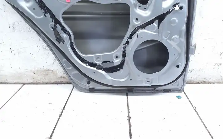 Toyota Auris E180 (2012 - 2018) Задняя дверь — фото 6