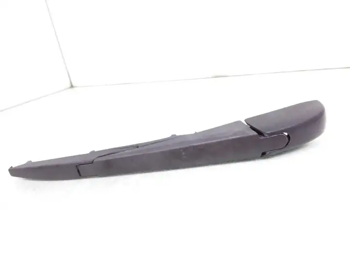 Toyota Auris E180 (2012 - 2018) AJ98001 Поводок заднего стеклоочистителя — фото 1