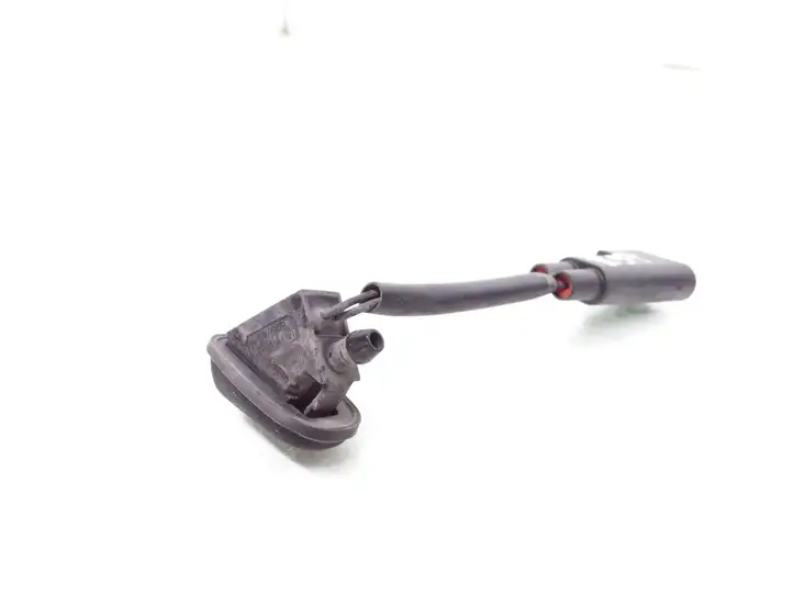 Ford Focus (2005 - 2008) 4M5117666A Форсунка омывателя лобового стекла — фото 2
