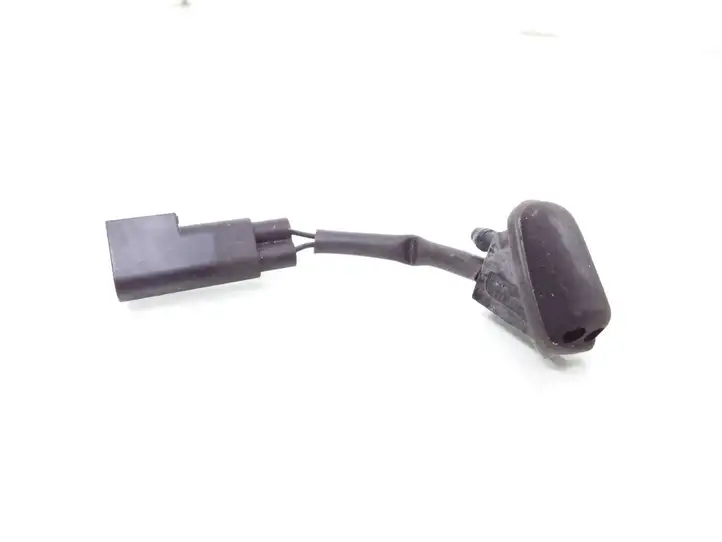 Ford Focus (2005 - 2008) 4M5117666A Форсунка омывателя лобового стекла — фото 1