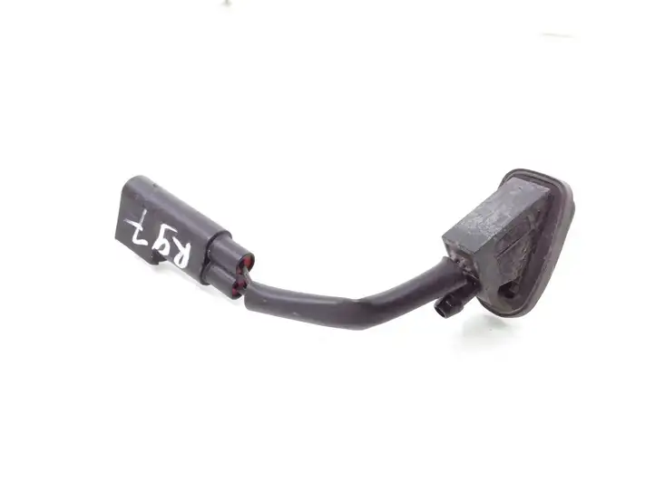 Ford Focus (2005 - 2008) 4M5117666A Форсунка омывателя лобового стекла — фото 2