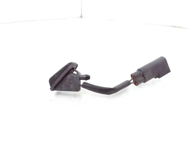 Ford Focus (2011 - 2015) 4M5117666A Форсунка омывателя лобового стекла — фото 2