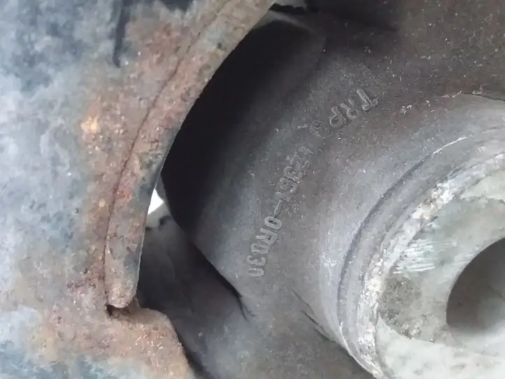 Toyota Avensis T250 (2006 - 2009) 123610R030 Опора двигателя — фото 3