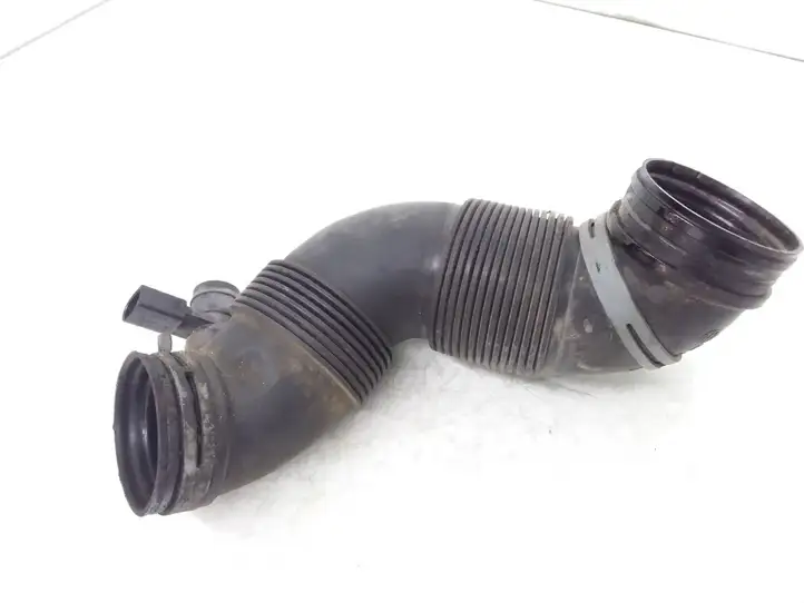 Volkswagen PASSAT B6 (2005 - 2010) 3C0129654N Детали воздухозаборника — фото 1
