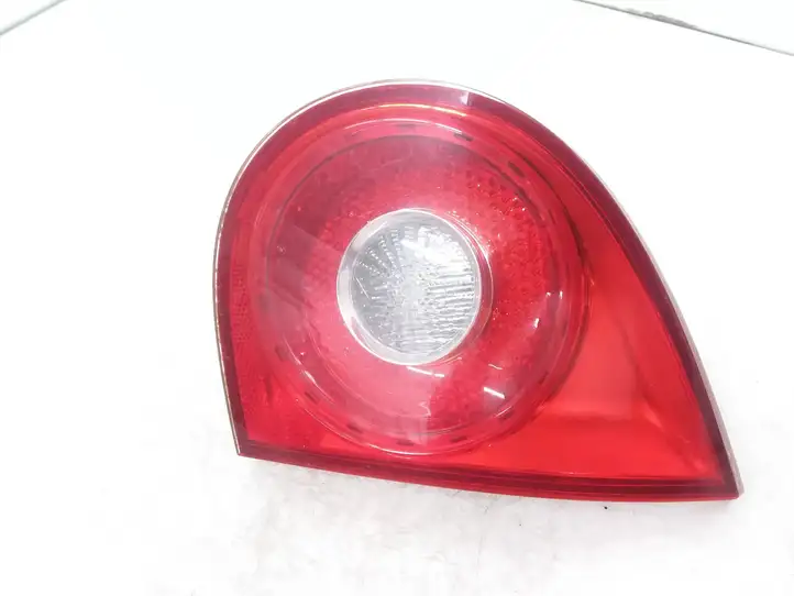 Volkswagen Golf V (2003 - 2009) 1K6945094J Задний фонарь в крышке багажника — фото 1