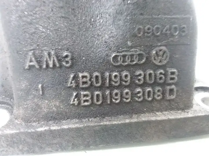 Audi A6 S6 C5 4B (2001 - 2004) 4B0199306B Кронштейн двигателя — фото 3