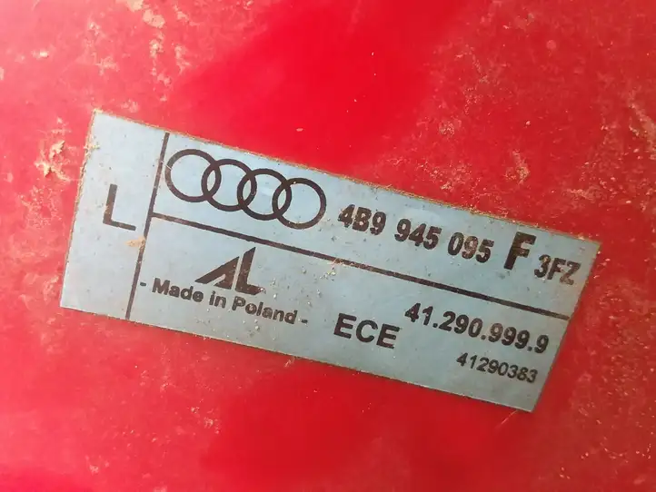 Audi A6 S6 C5 4B (2001 - 2004) 4B9945095F Задний фонарь в кузове — фото 4