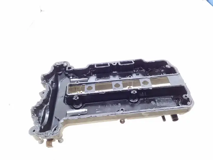 Opel Astra H (2004 - 2009) 55351461 Крышка головки блока цилиндров — фото 2