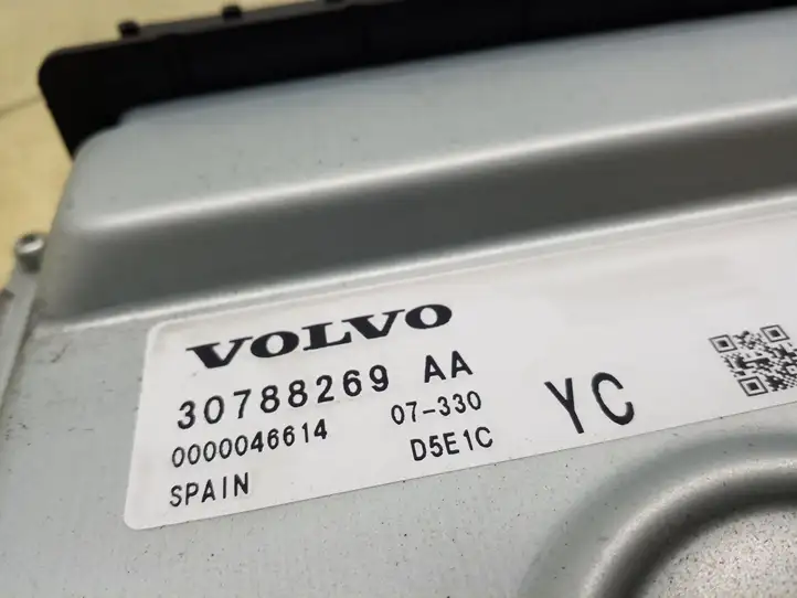 Volvo XC70 (2007 - 2013) 30788269AA Блок управления двигателем (ЭБУ) — фото 3