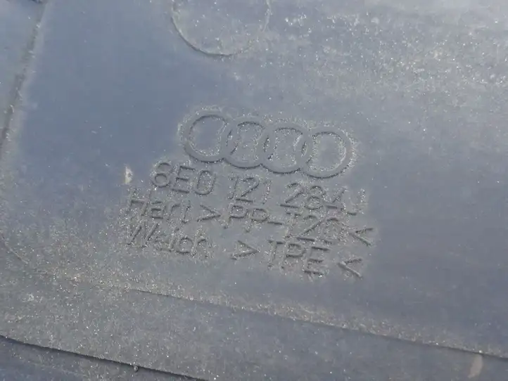 Audi A4 S4 B7 8E 8H (2004 - 2009) 8E0121284J Дефлектор воздуха — фото 3