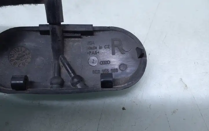 Audi A4 S4 B6 8E 8H (2000 - 2006) 8E0955988 Форсунка омывателя лобового стекла — фото 4
