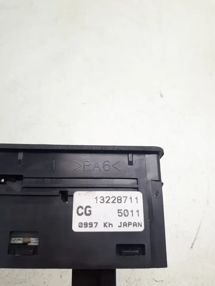 Opel Zafira B (2006 - 2008) 13228711 Блок кнопок стеклоподъемников — фото 3