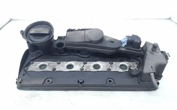 Volkswagen PASSAT B6 (2005 - 2010) 03L103469 Крышка головки блока цилиндров — фото 1