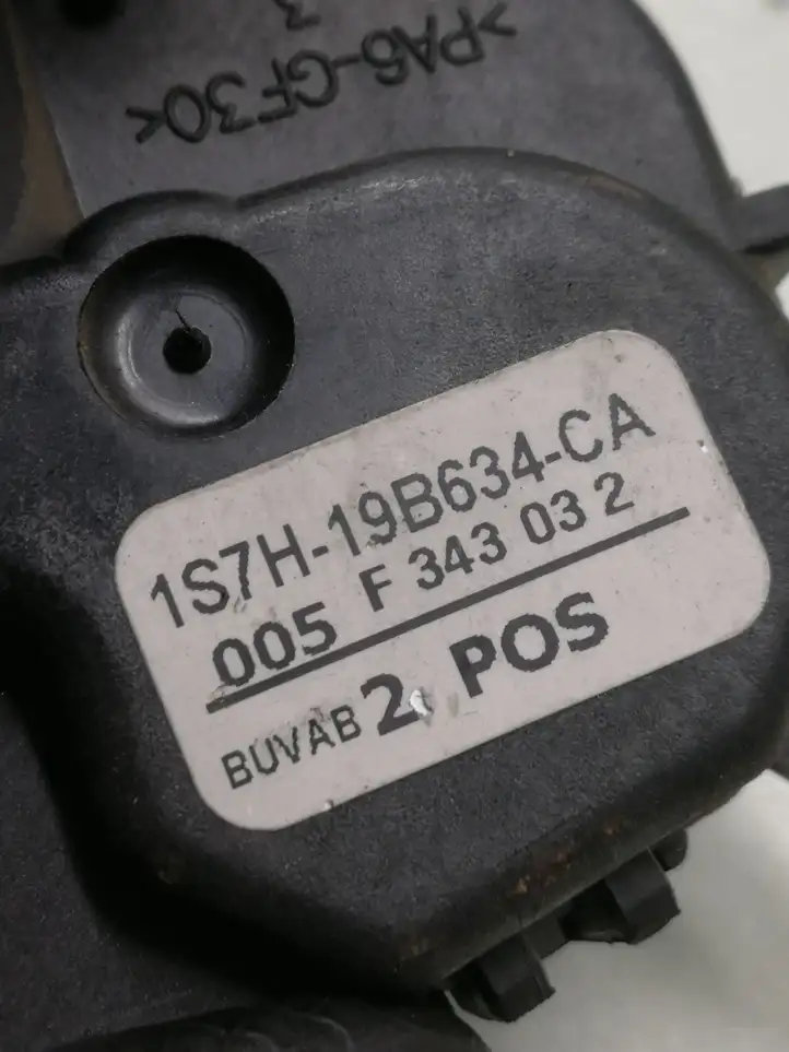 Ford Focus C-MAX (2003 - 2010) 1S7H19B634CA Двигатель задвижки потока воздуха — фото 4