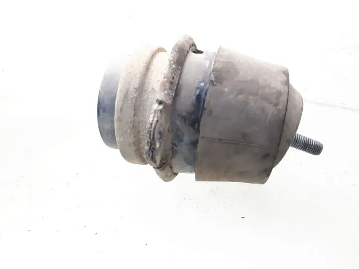 Volkswagen Touareg I (2002 - 2010) 7L6199131C Опора двигателя — фото 1