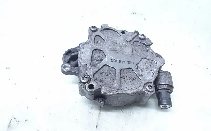 Volkswagen PASSAT B6 (2005 - 2010) 03L145100 Вакуумный насос — фото 1