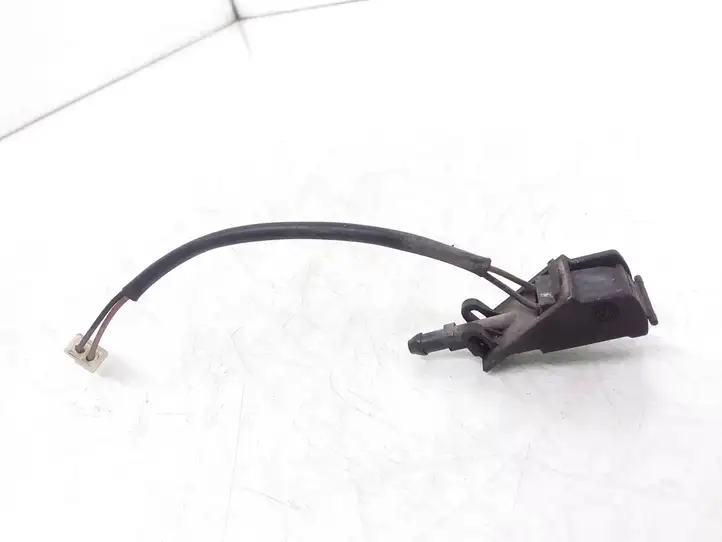 Volkswagen Touareg I (2002 - 2010) 8E0955986 Форсунка омывателя лобового стекла — фото 2