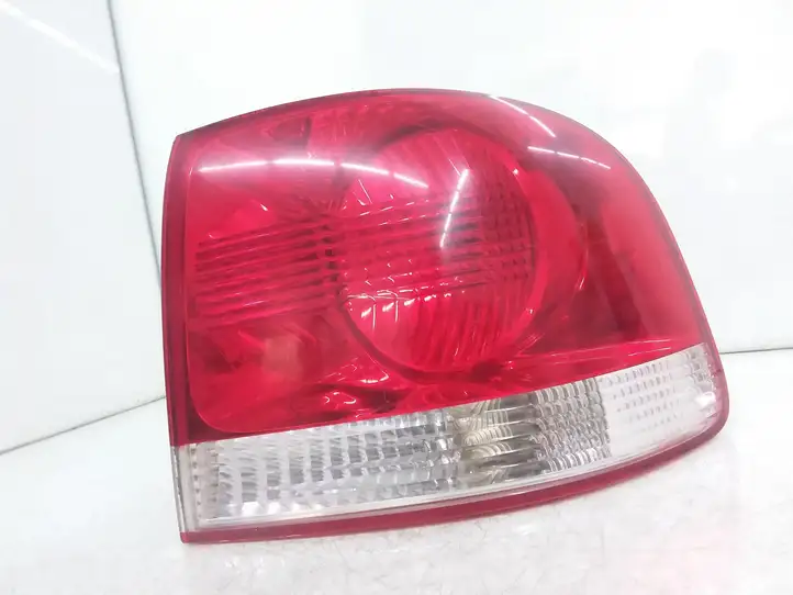 Volkswagen Touareg I (2002 - 2010) 7L6945096K Задний фонарь в кузове — фото 4