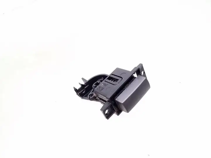 BMW 7 E65 E66 (2001 - 2008) 7148752 Кнопка бардачка — фото 1