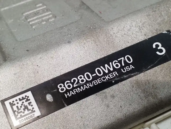 Toyota Land Cruiser (J150) (2009 - ) 862800W670 Усилитель звука — фото 4
