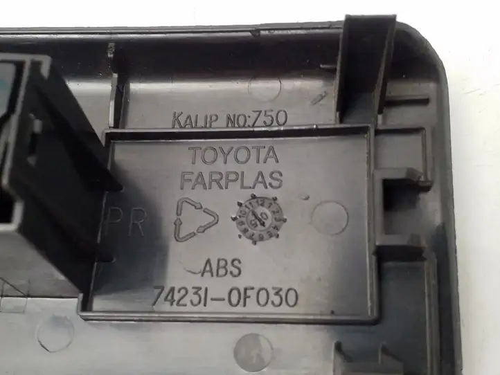 Toyota Corolla Verso AR10 (2004 - 2009) 742310F030 Блок кнопок стеклоподъемников — фото 6