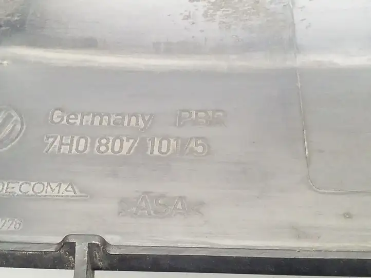 Volkswagen Transporter - Caravelle T5 (2003 - 2009) 7H08071015 Передняя решетка — фото 8