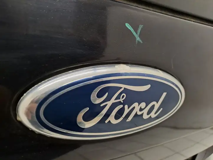 Ford S-MAX (2006 - 2010) Крышка багажника — фото 19