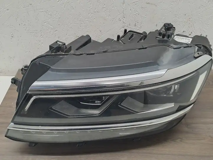 Volkswagen Tiguan (2016 - 2020) 5NB941081A Передняя фара — фото 2